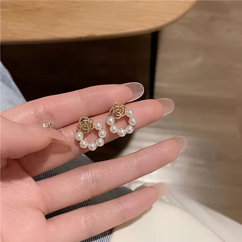 Gentle And Versatile Temperament Commuting Earrings
