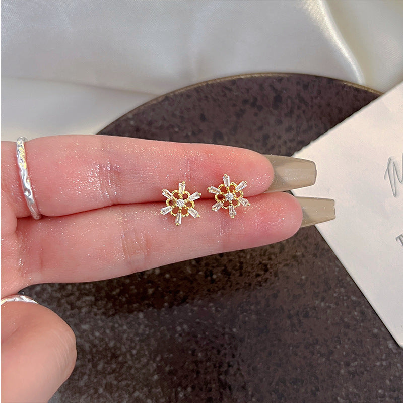 Gentle And Versatile Temperament Commuting Earrings