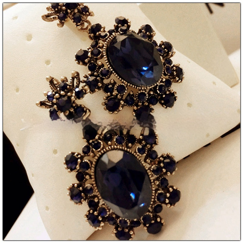 European And American Fashion Cool Vintage Sapphire Stud Earrings