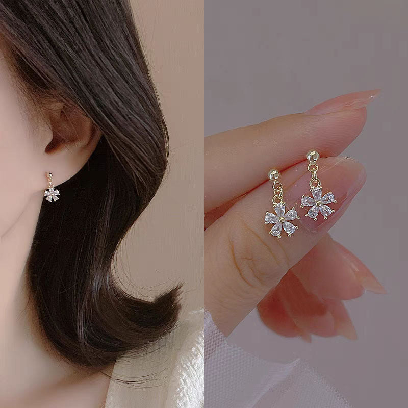 Gentle And Versatile Temperament Commuting Earrings